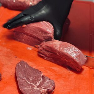 Surowa biodrowa wołowa Río Platense Blue z Argentyny – chude cięcie o zwartej strukturze i naturalnym profilu smakowym.